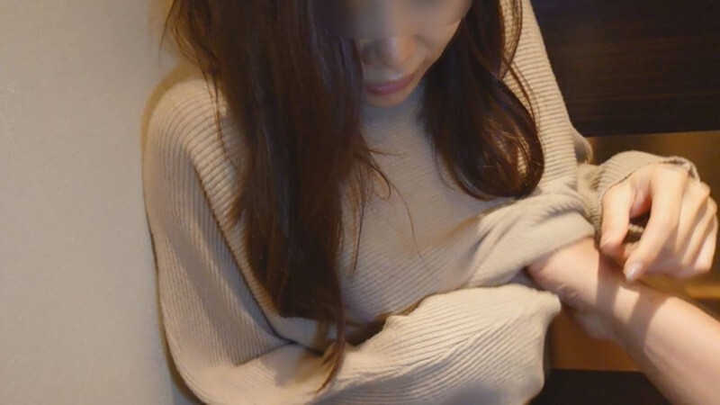 FC2-PPV-4641616 [No, Married Woman] A beautiful former model wife takes care of another man's cock for her husband in a creampie shoot [Bonus High Quality]